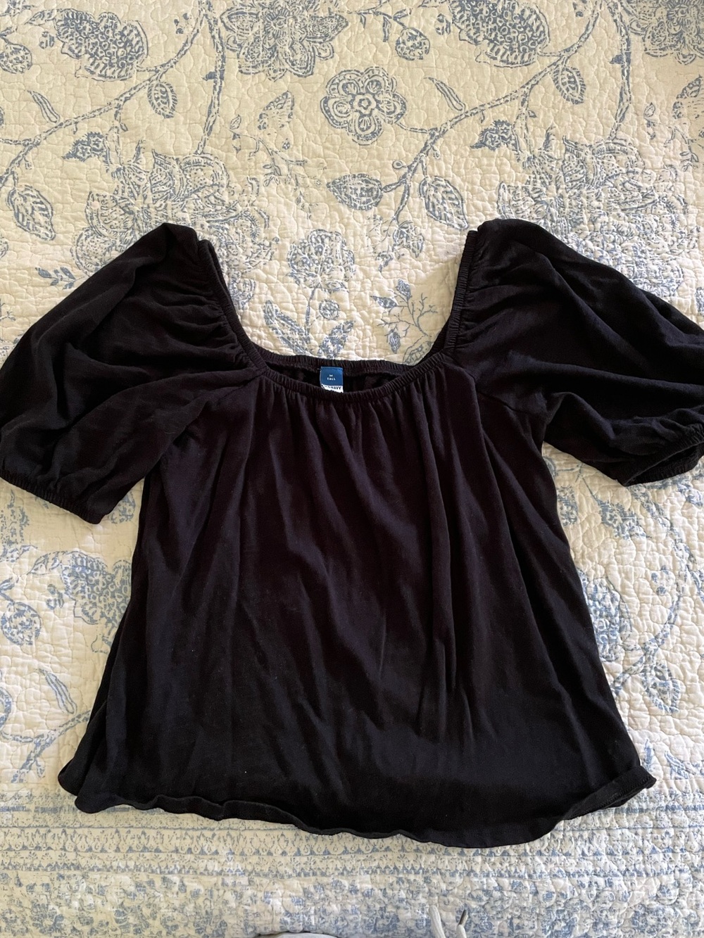 Old navy puff sleeve top, medium tall